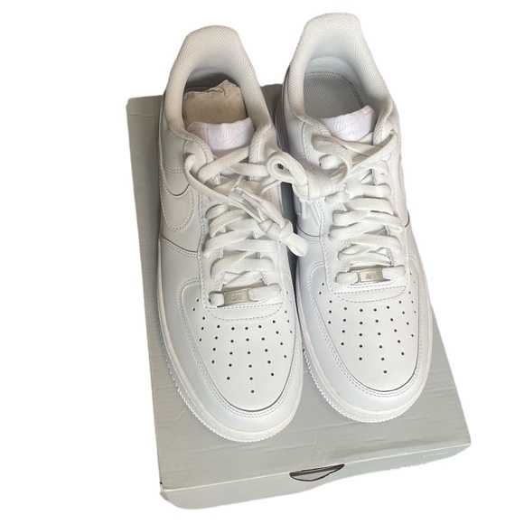 size 10.5 air force 1